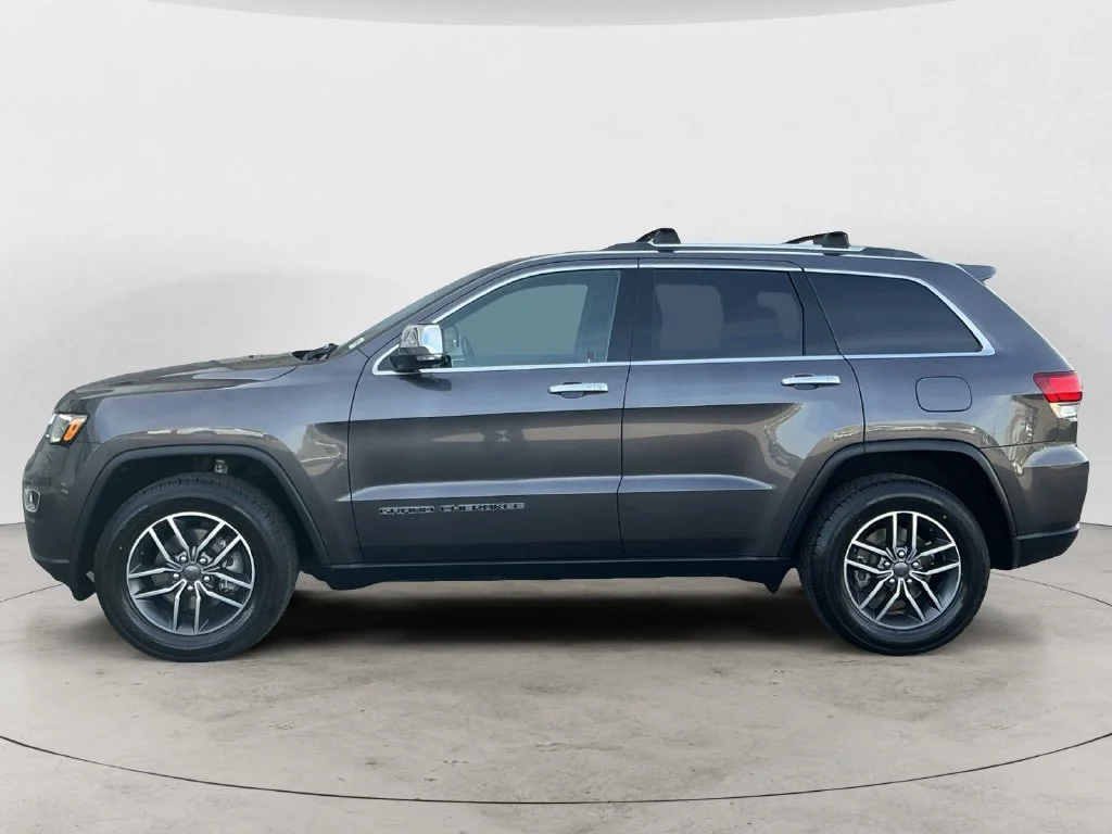Used 2020 Gray Jeep Limited image 12
