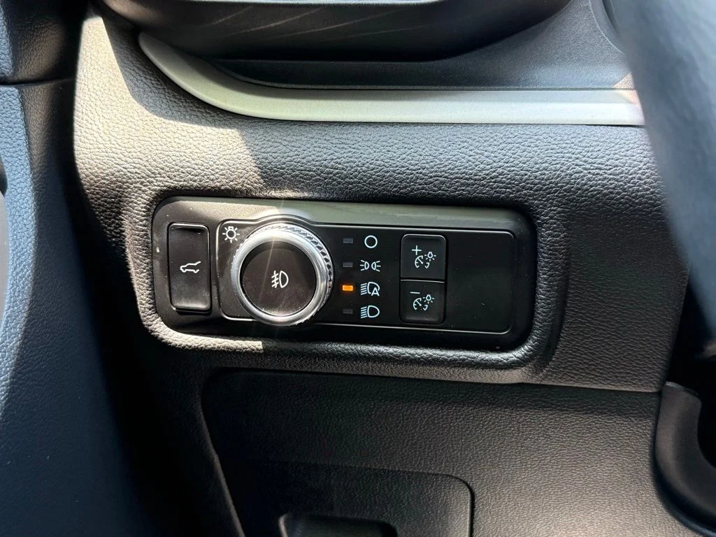 Used 2022 White Ford XLT image 14