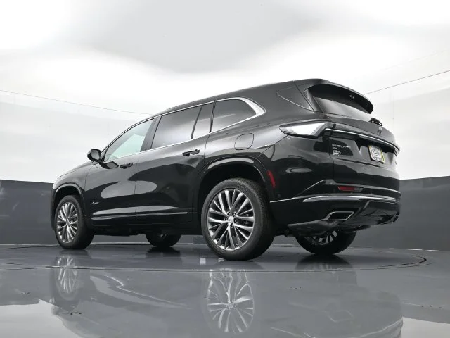 Used 2026 Black Buick Avenir image 28