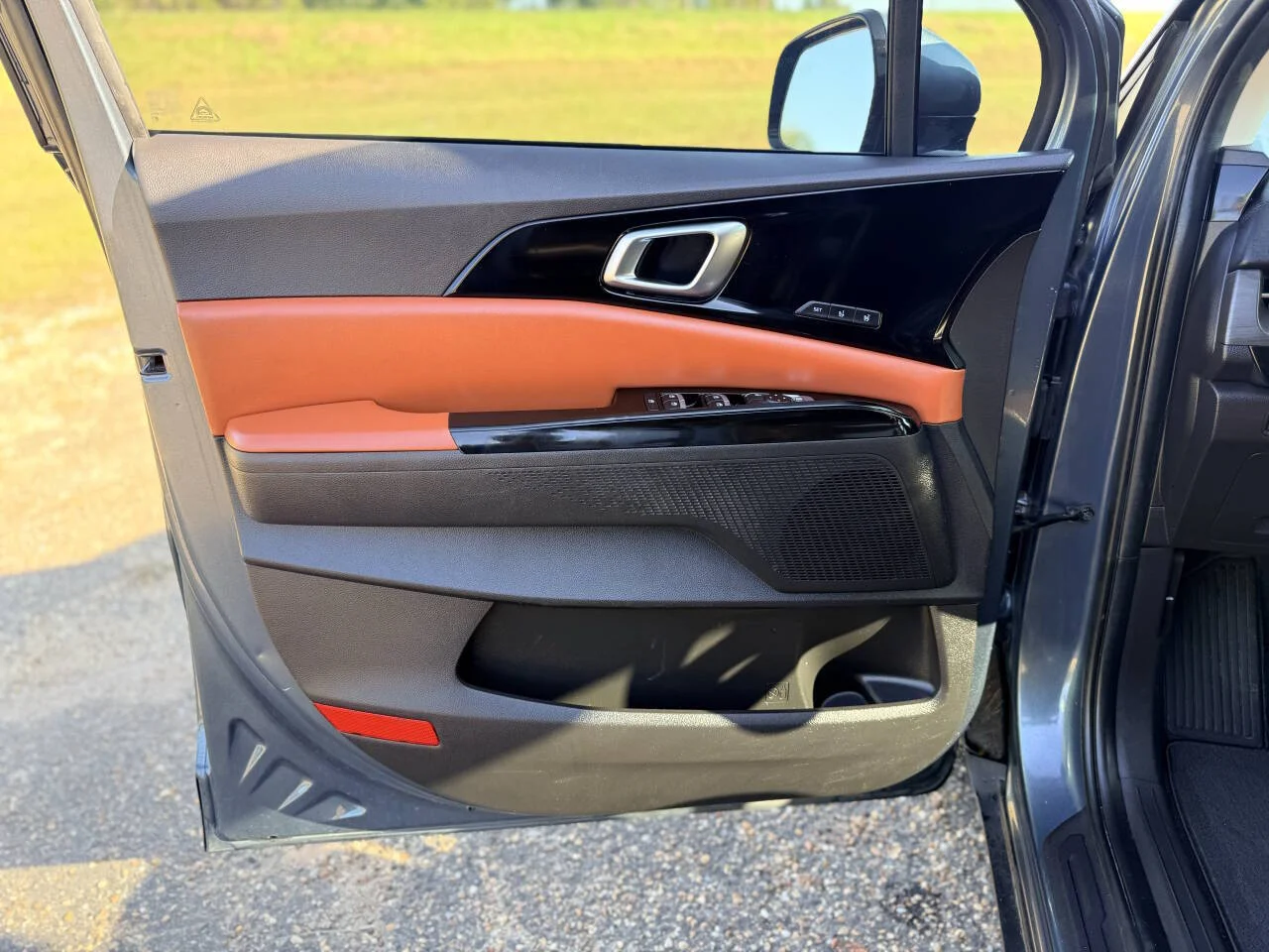Used 2022 Gray Kia SX 4dr Mini Van image 41