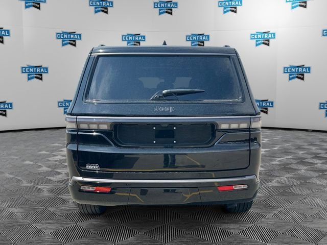 New 2026 High Gloss Black Exterior Paint Jeep Summit Obsidian image 4