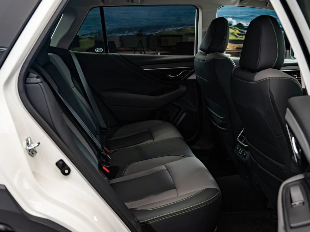 Used 2025 Crystal White Pearl Subaru Onyx Edition XT image 44