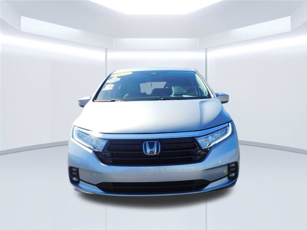 Certified Used 2024 Lunar Silver Metallic Honda EX-L image 8