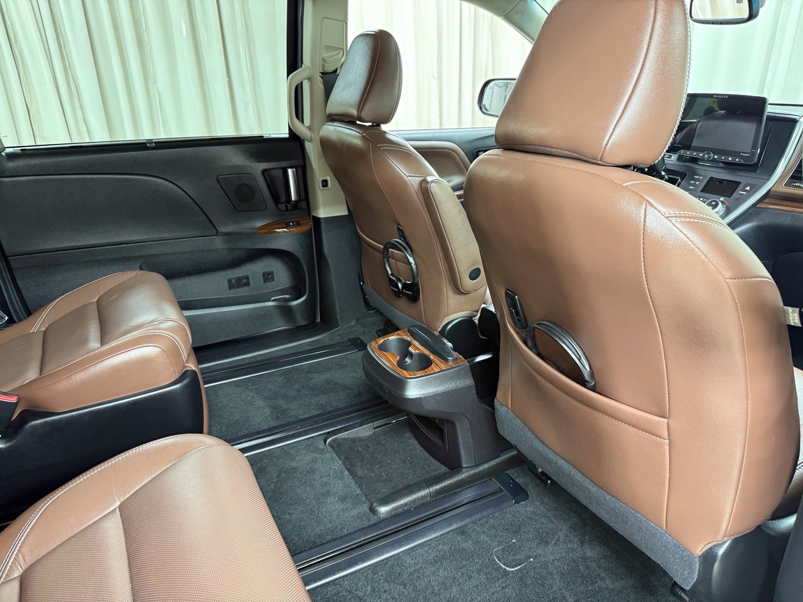Used 2017 Black Toyota Limited Premium image 32