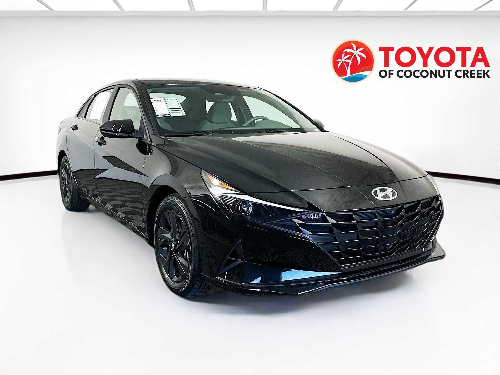 Used 2022 Phantom Black Hyundai Blue image 1