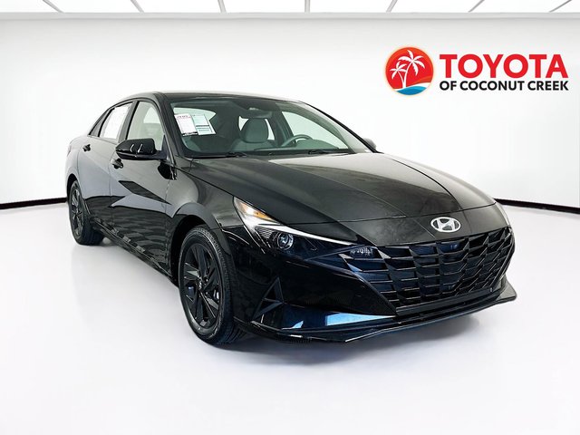 2022 Hyundai Elantra Hybrid Blue