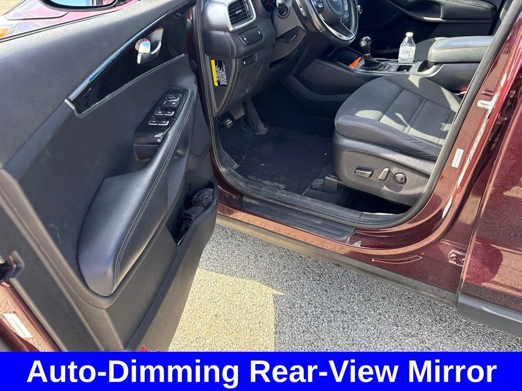 Used 2017 Purple Kia LX image 13