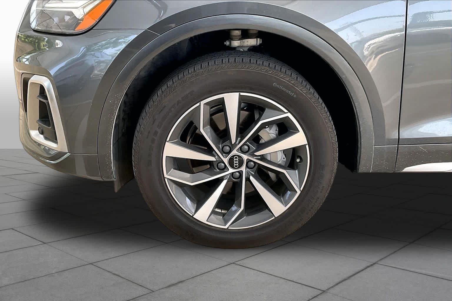 Used 2024 Daytona Gray Pearl Effect Audi S line Premium image 10