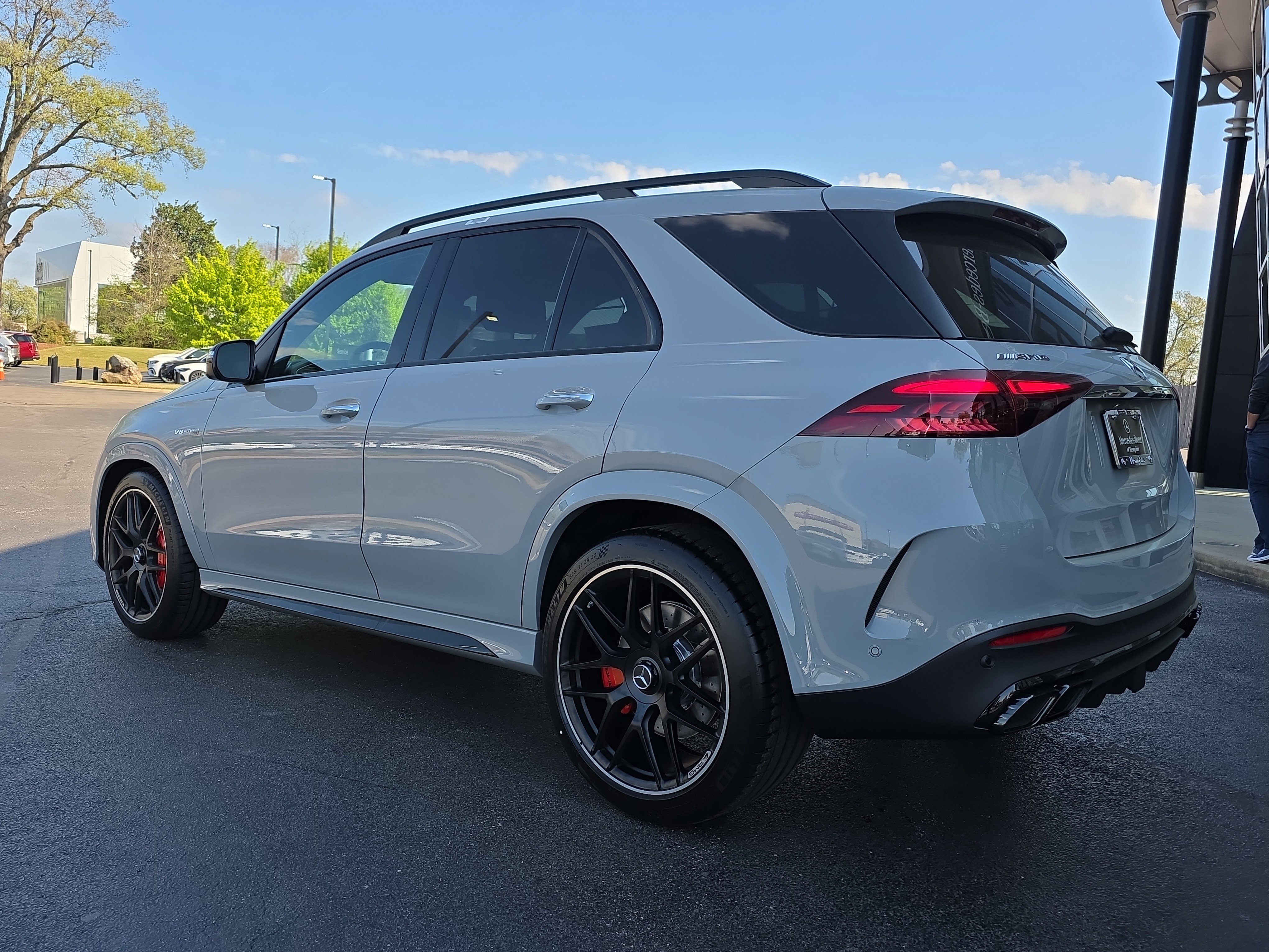 New 2026 MANUFAKTUR Alpine Grey Mercedes-Benz GLE 63 S AMG® image 31