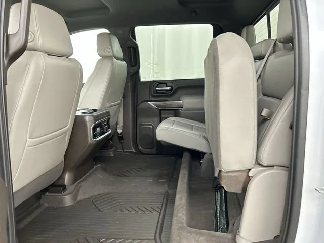 Used 2020 Iridescent Pearl Tricoat Chevrolet LTZ image 30