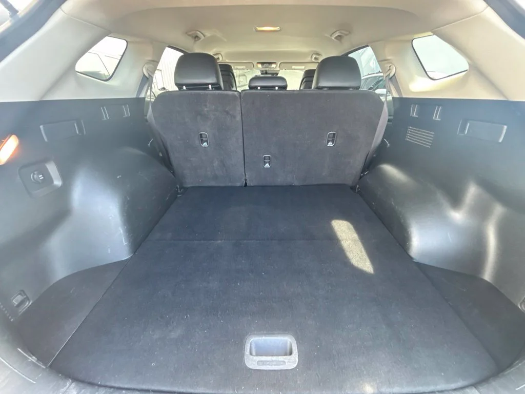 Used 2023 Gray Kia EX image 21