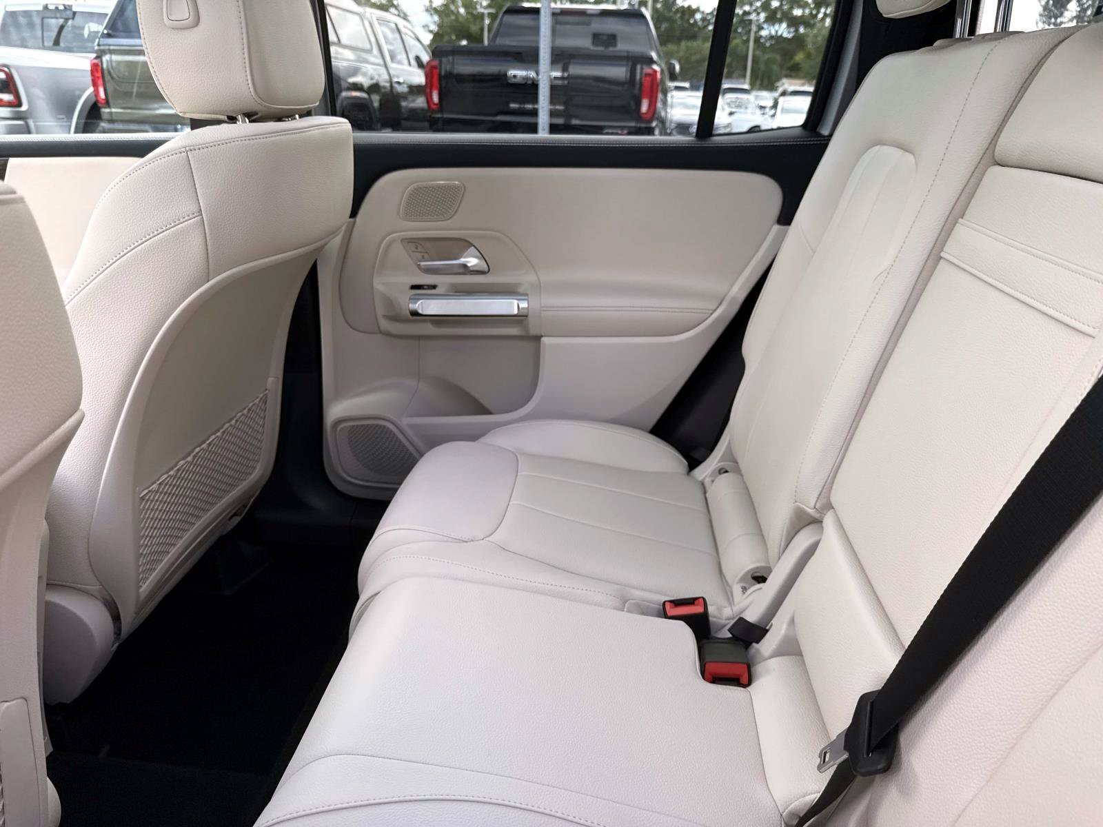 Used 2025 Silver Metallic Mercedes-Benz 250 image 14