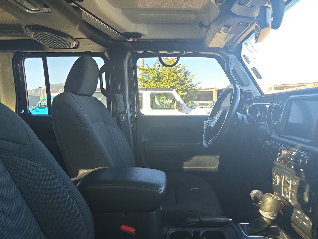 Used 2023 Black Jeep Sport S image 3