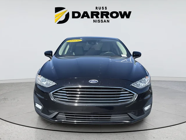 Used 2019 Black Ford SE image 9