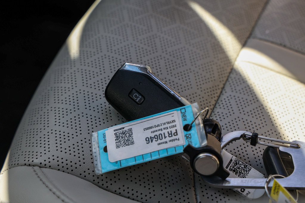 Used 2023 Blue Kia S image 32