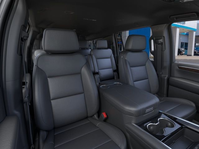 2026 Chevrolet Suburban LT - Photo 17