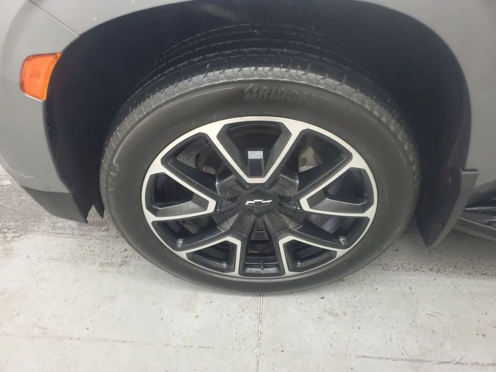 Used 2021 Satin Steel Metallic Chevrolet RST image 14