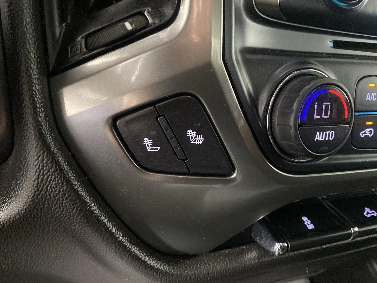 Used 2019 Red Hot Chevrolet LT image 28