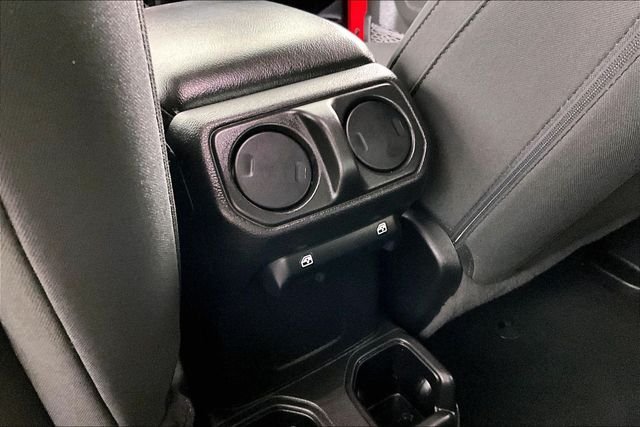 Used 2022 Red Jeep Unlimited Sport Altitude image 9