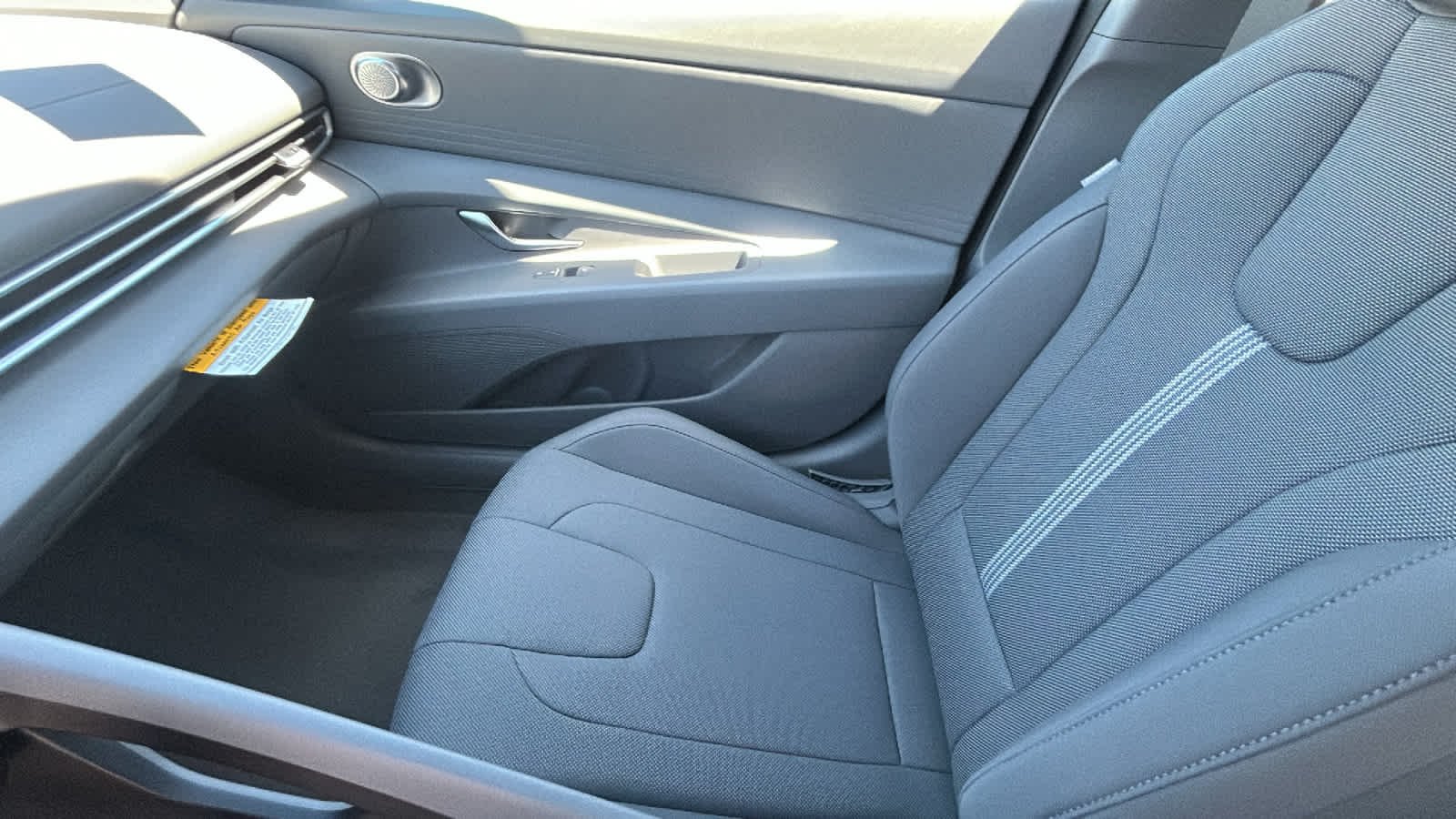 New 2026 Abyss Black Hyundai SE image 12