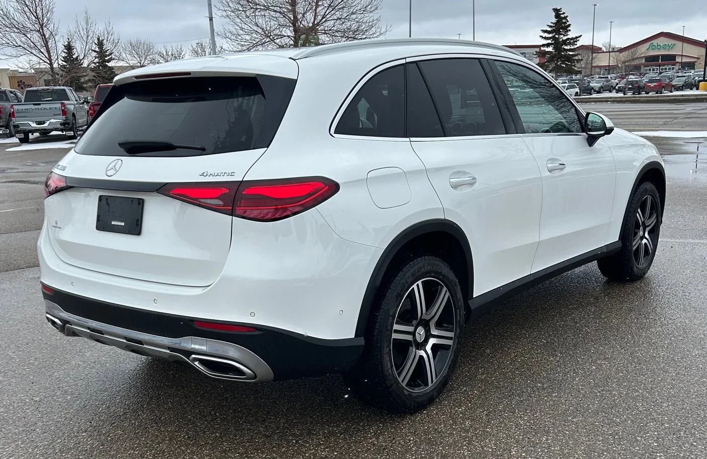 Used 2023 White Mercedes-Benz GLC 300 image 5