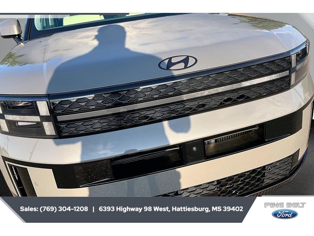 Used 2025 Hampton Gray Hyundai Calligraphy image 22