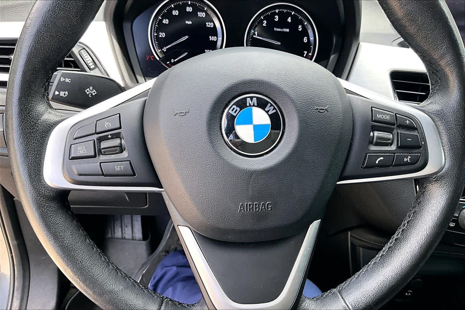Used 2020 Mineral Gray Metallic BMW sDrive28i image 29