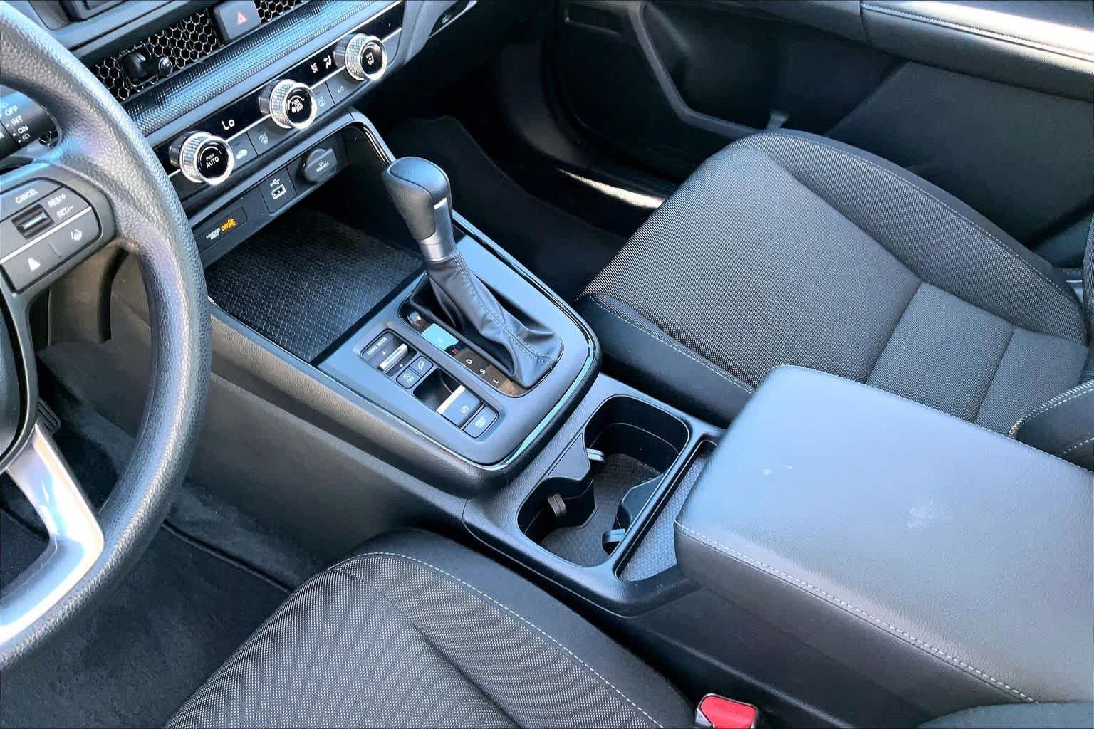 Used 2024 Meteorite Gray Metallic Honda LX image 14
