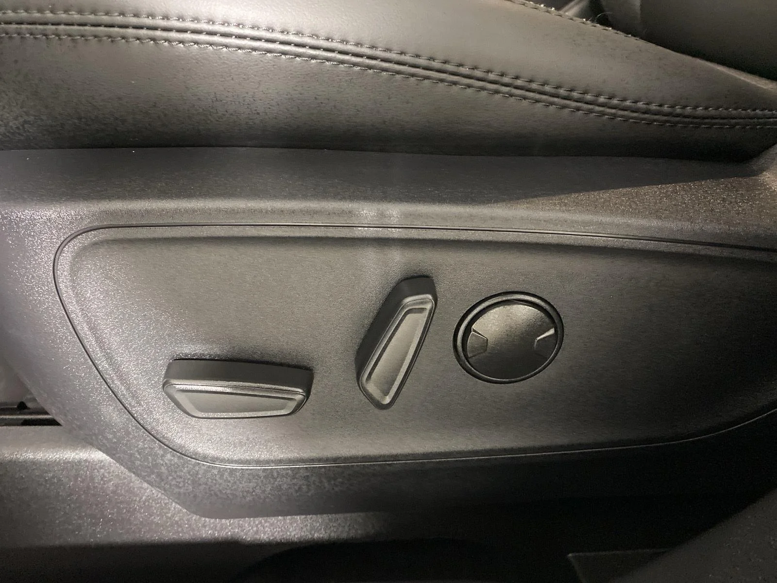 New 2026 Space White Metallic Ford Big Bend® image 11