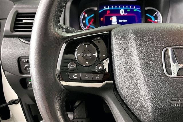 Used 2020  Honda Touring image 10