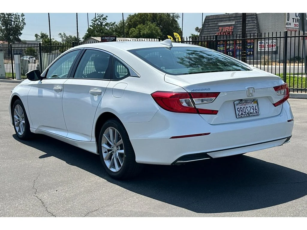 Used 2022 Platinum White Pearl Honda LX image 3