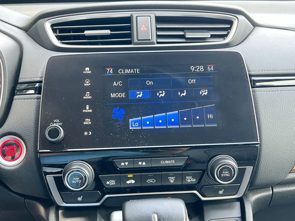 Used 2019 Lunar Silver Metallic Honda Touring image 18