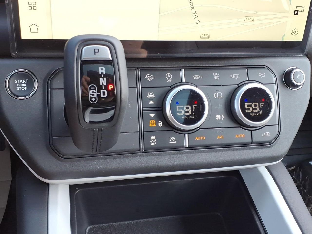 New 2026 Fuji White LAND ROVER X-Dynamic SE image 18