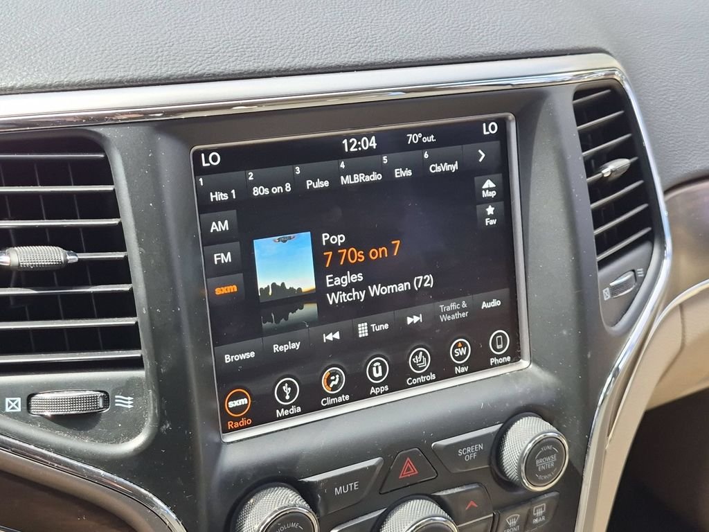 Used 2018 White Jeep Limited image 19