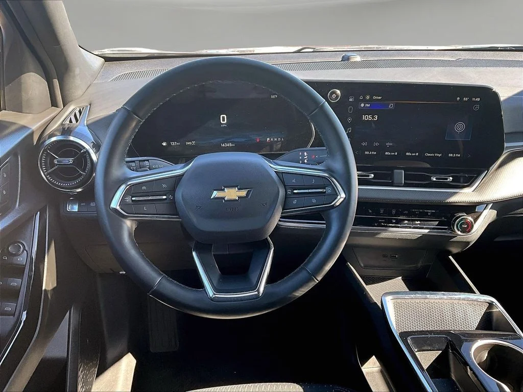 Used 2025 Gray Chevrolet LT image 10