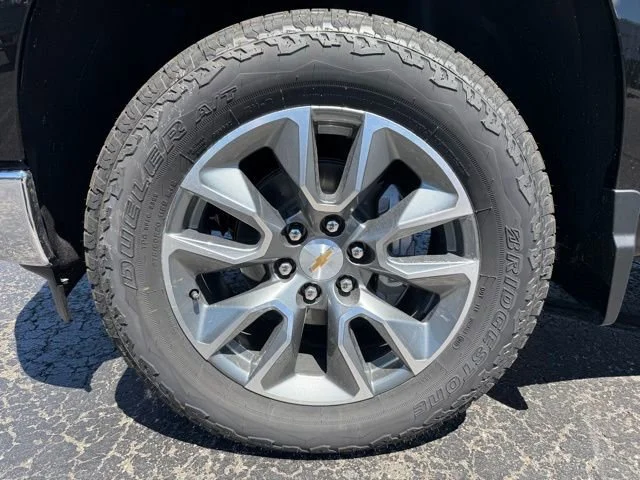New 2026 Black Chevrolet LT (2FL) image 10
