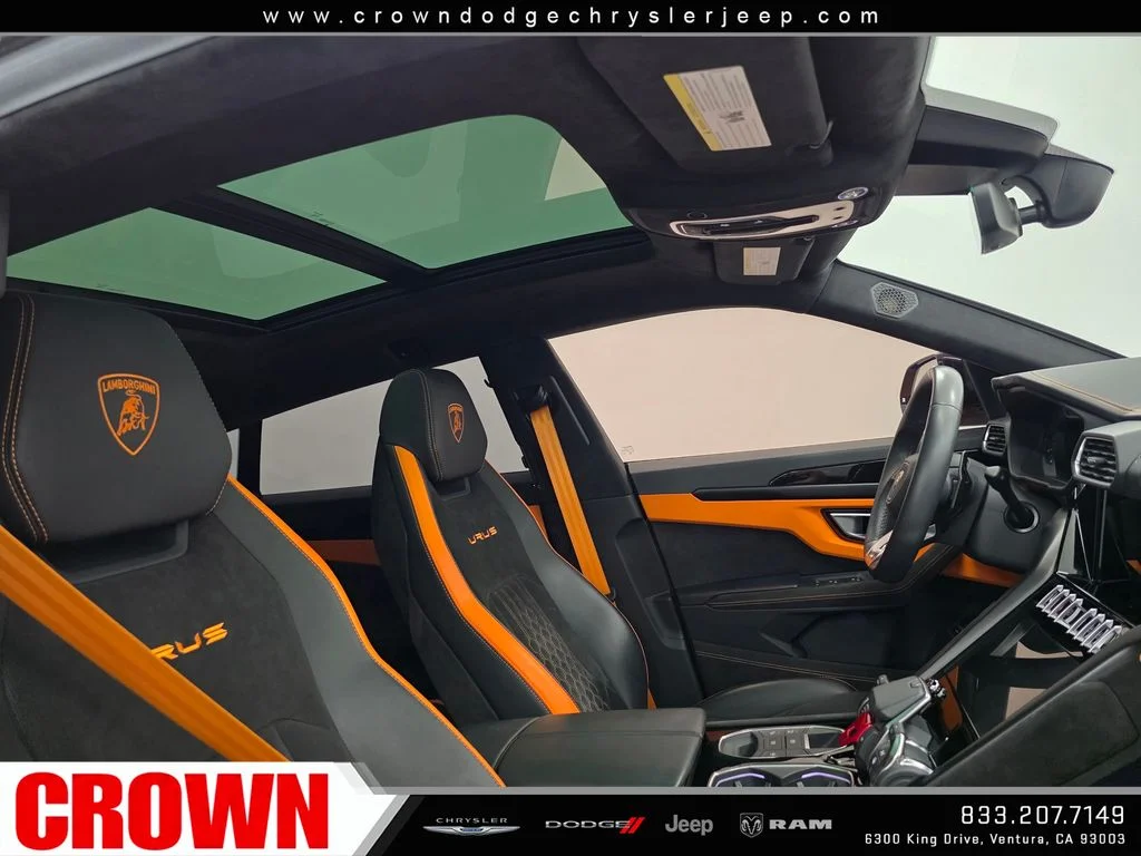 Used 2024  Lamborghini S image 16