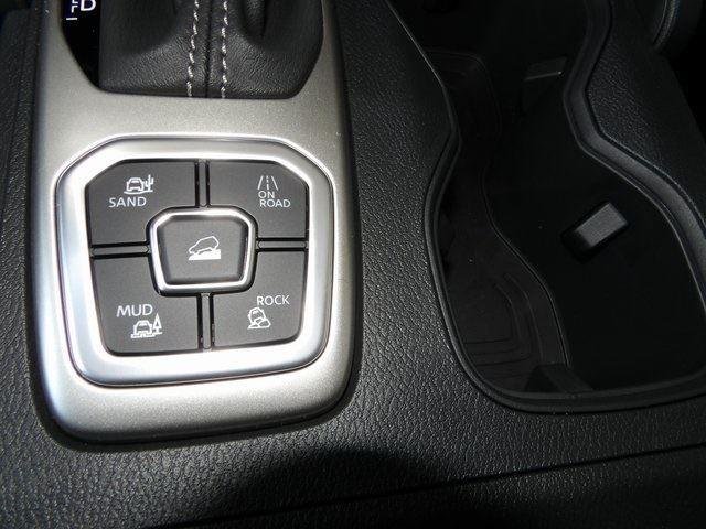 2026 Nissan Frontier SV - Photo 21