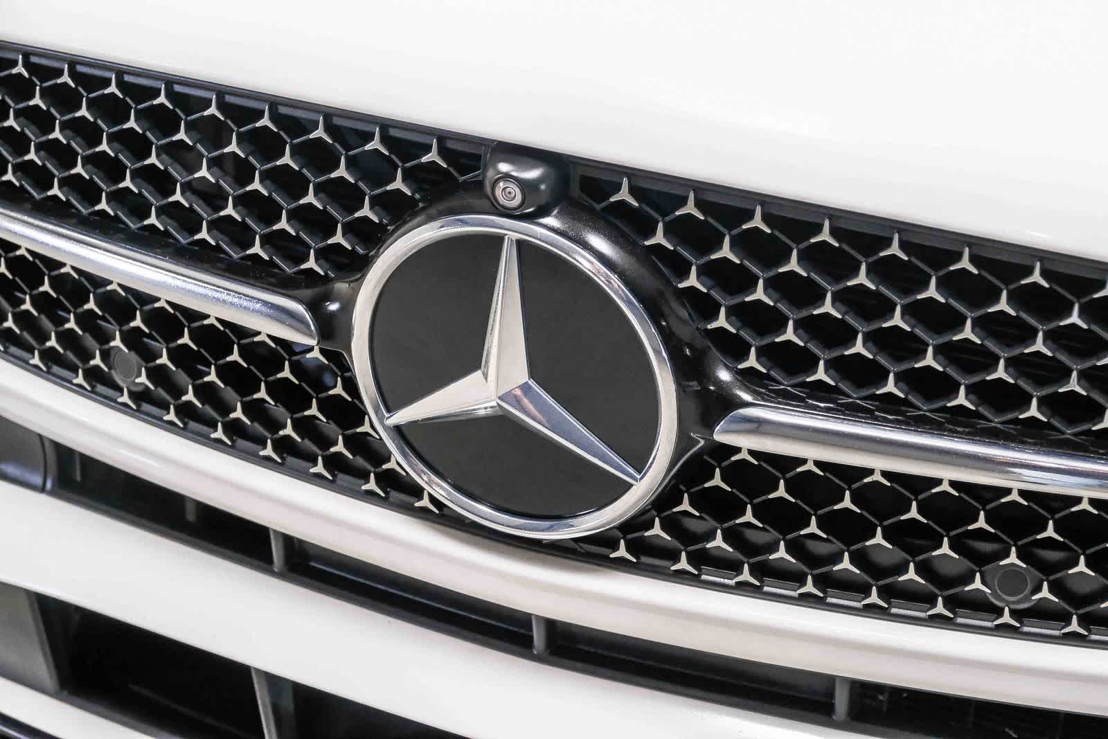 Certified Used 2022 Polar White Mercedes-Benz C 300 image 13