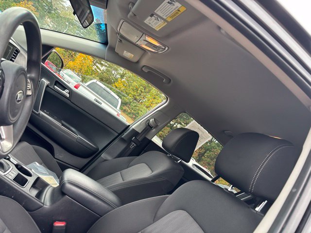 Used 2020 Red Kia LX image 16