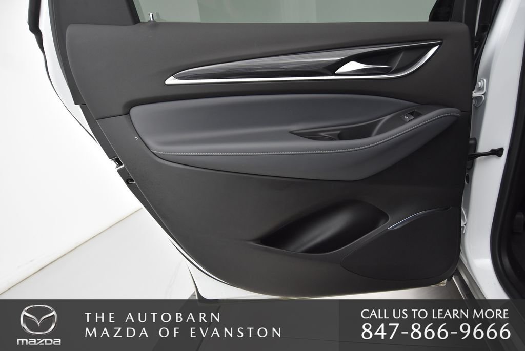 Used 2022 Summit White Buick Essence image 34