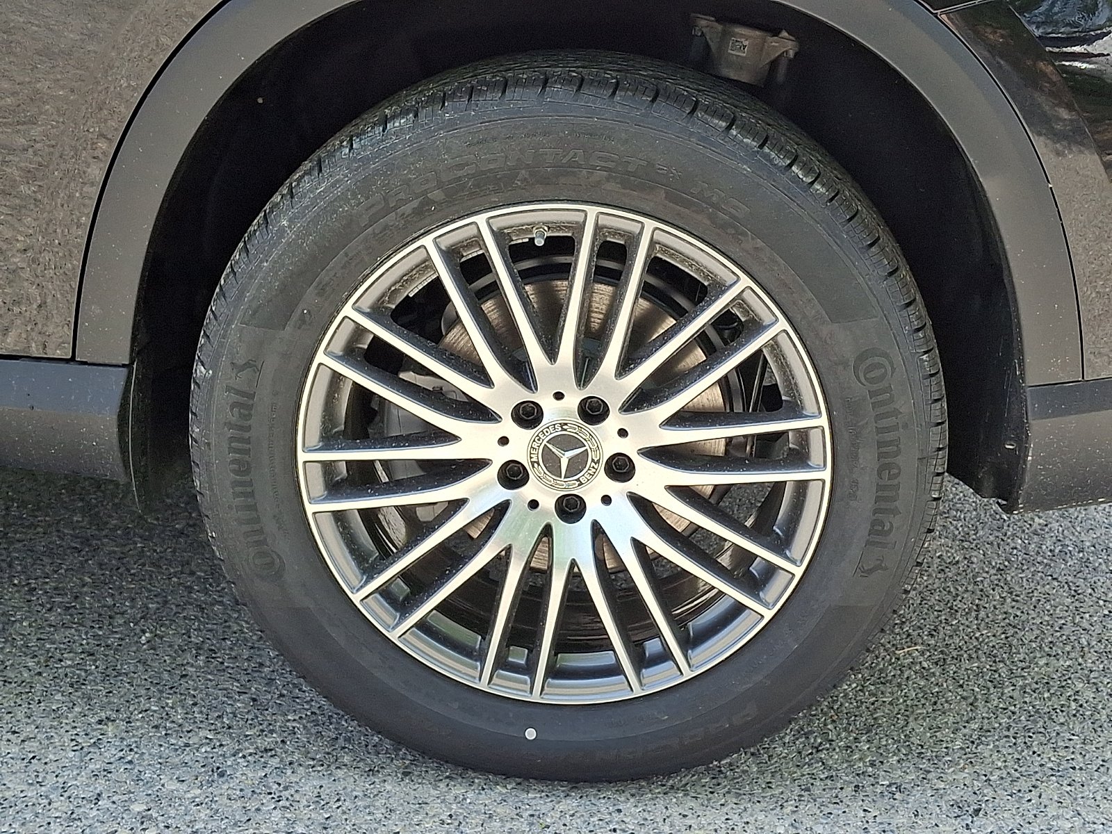 New 2026 Obsidian Black Metallic Mercedes-Benz GLC 300 image 7