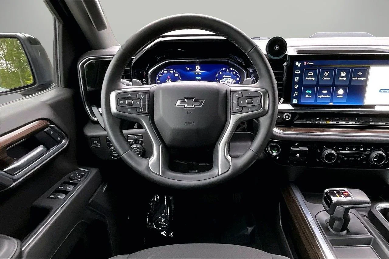 Certified Used 2025 Gray Chevrolet LT Trail Boss image 12