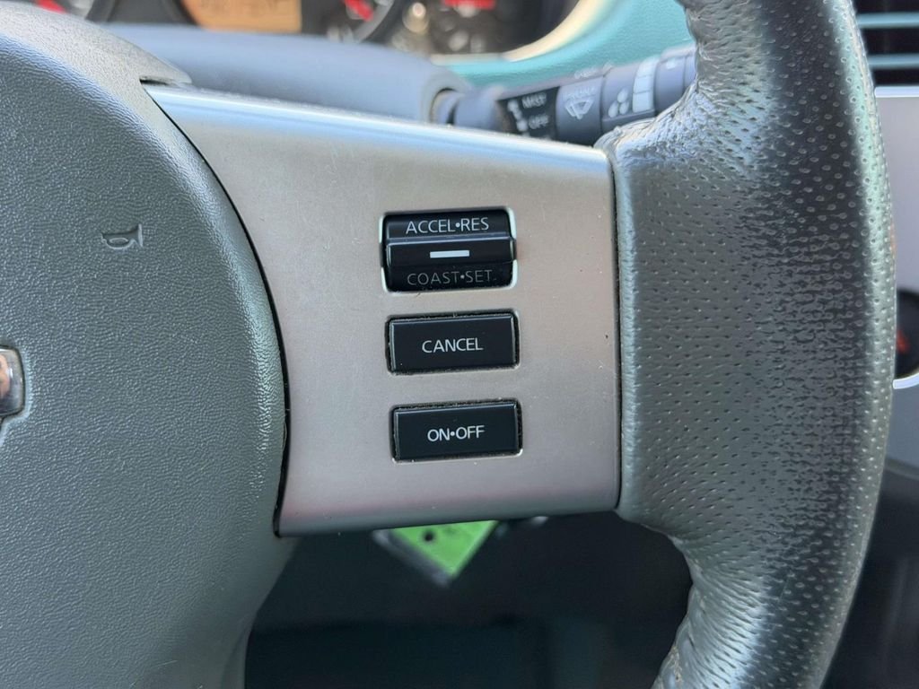 Used 2016 White Nissan SV image 9