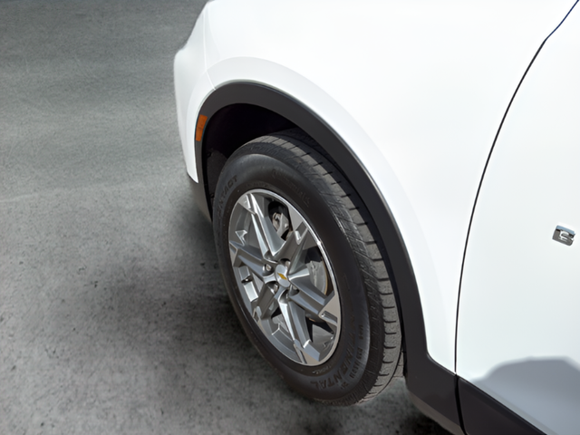 Used 2024 White Chevrolet LT image 27