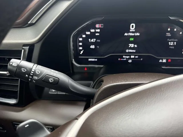 Used 2025 White GMC Denali image 32