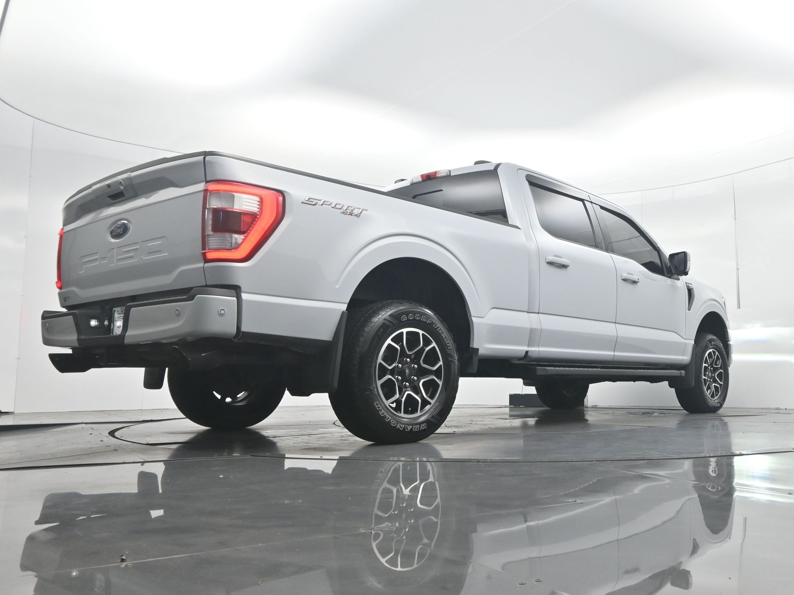 Certified Used 2021 White Metallic Ford LARIAT image 45