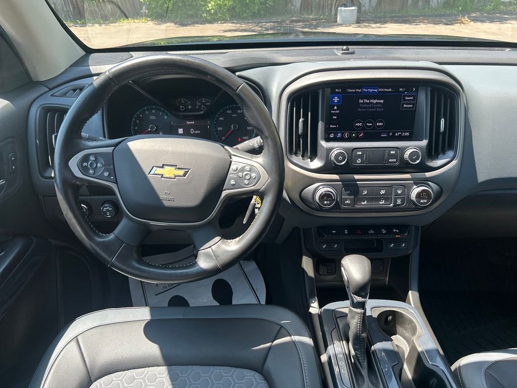 Used 2022 Black Chevrolet Z71 image 21