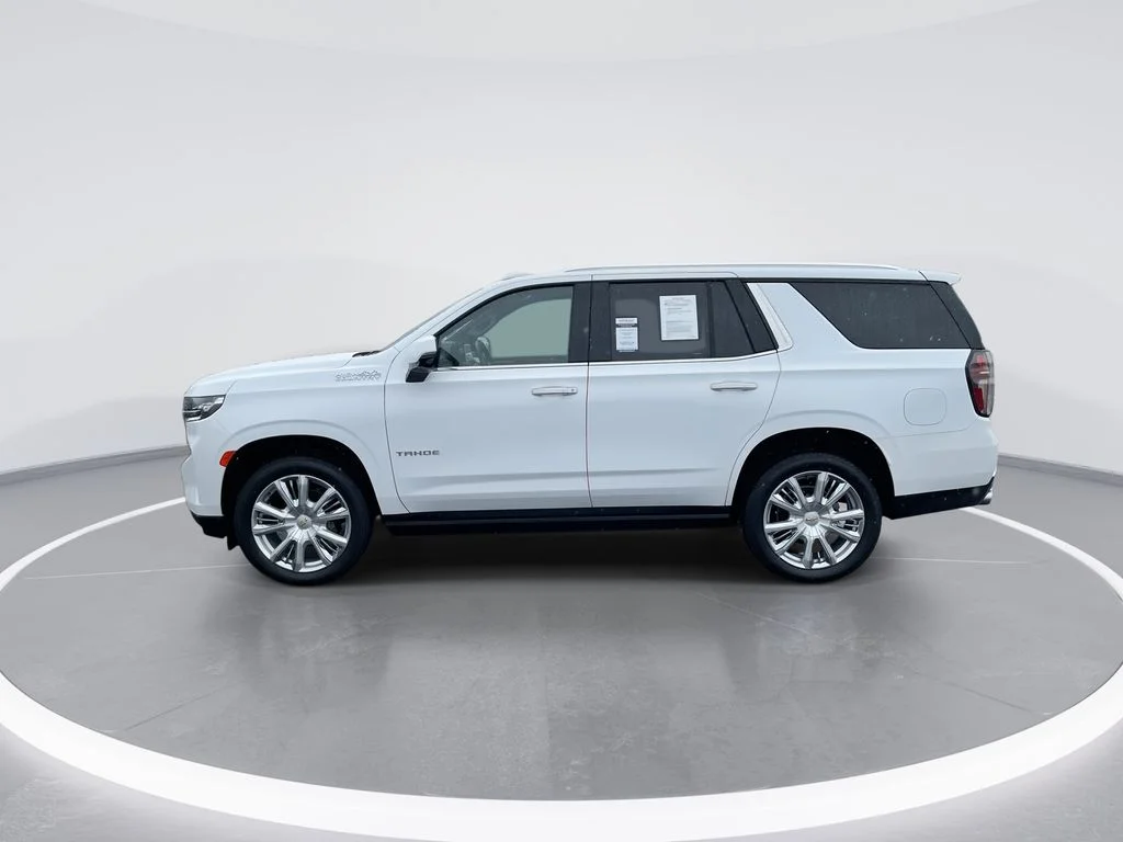 Used 2023 White Chevrolet High Country image 5