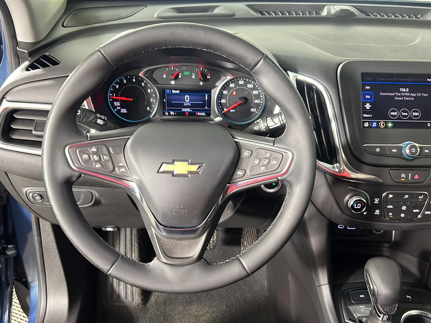 Used 2024 Lakeshore Blue Metallic Chevrolet LT image 12